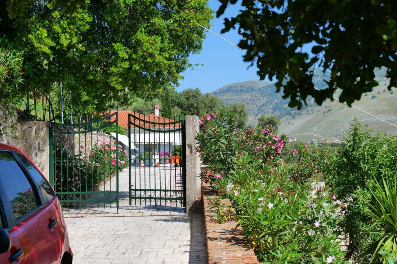 Saranda Landscape Villa Exterior photo